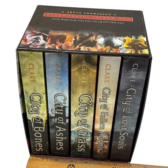 City of Bones Box Set 5 Books Cassandra Clare Mortal Instruments Series Book PB - Picture 16 of 16